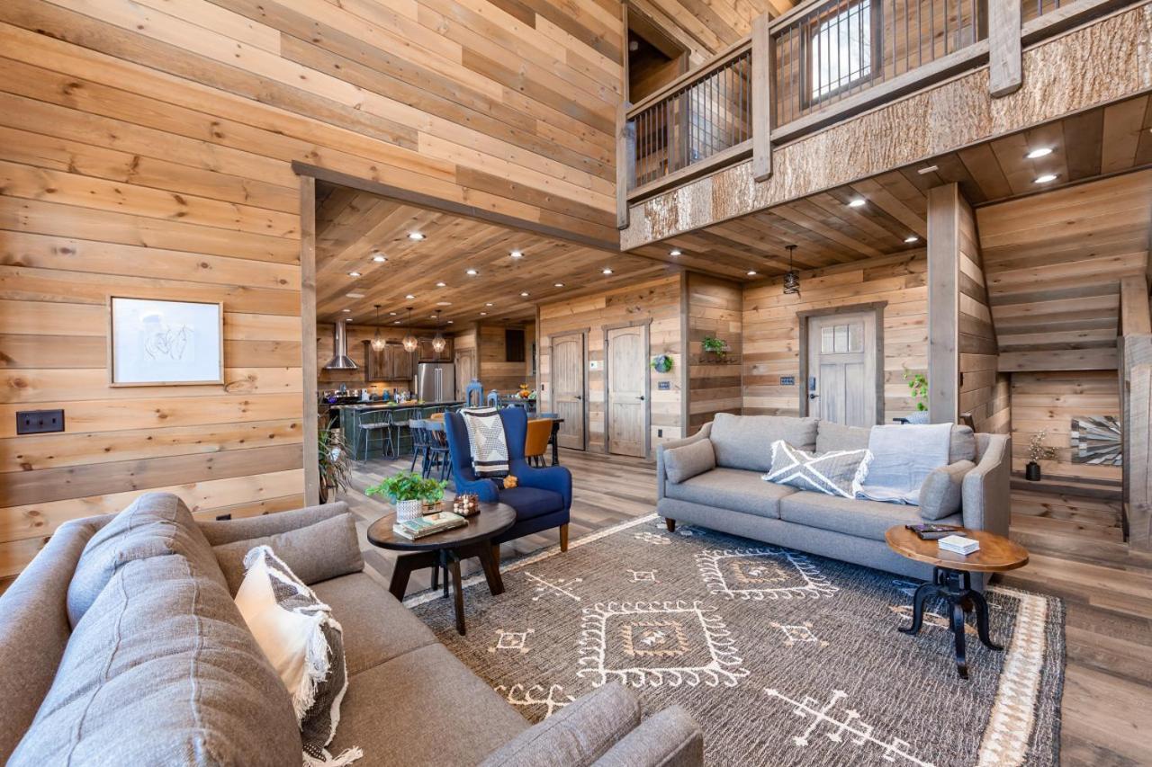 Splash Mountain Pool Hot Tub Theater Game Room Sevierville Eksteriør billede