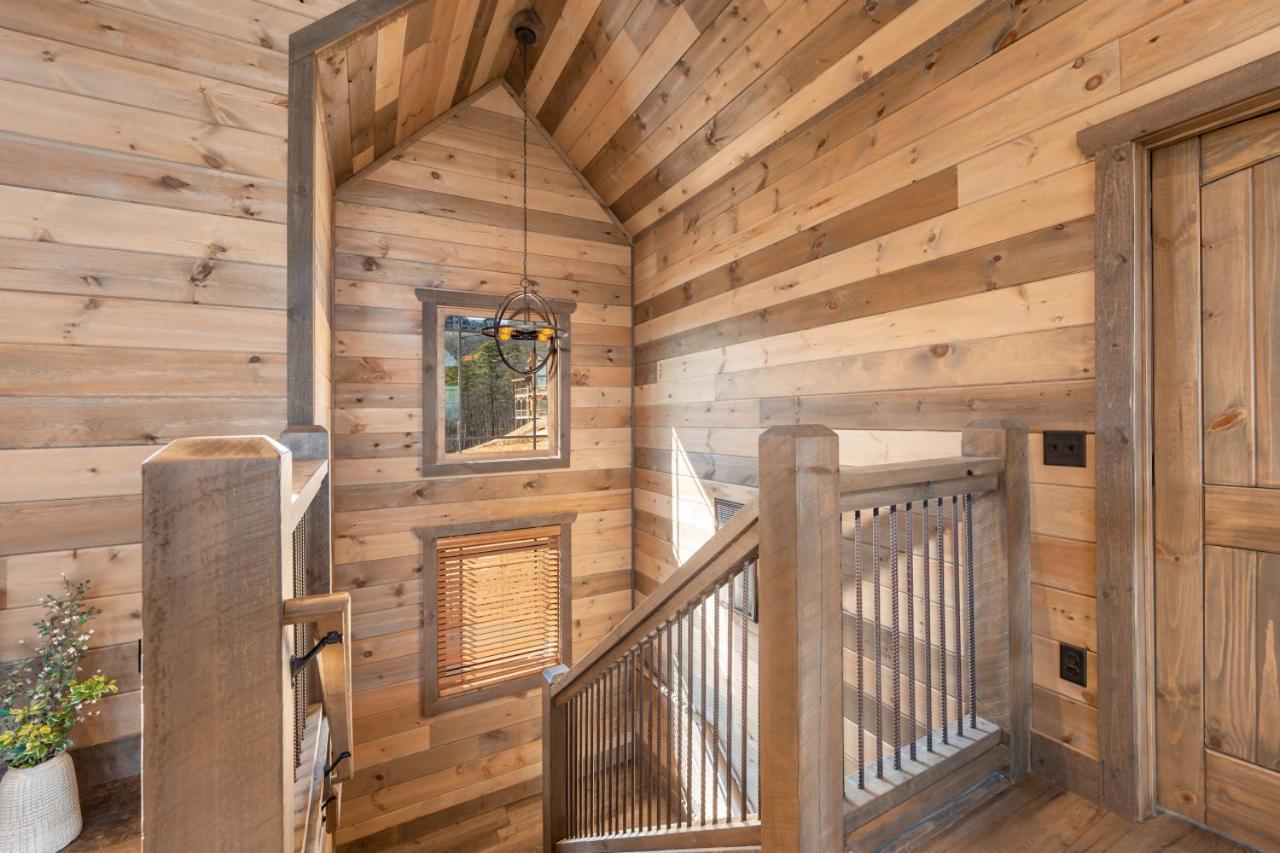 Splash Mountain Pool Hot Tub Theater Game Room Sevierville Eksteriør billede