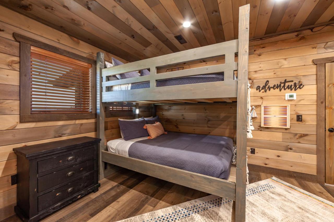 Splash Mountain Pool Hot Tub Theater Game Room Sevierville Eksteriør billede